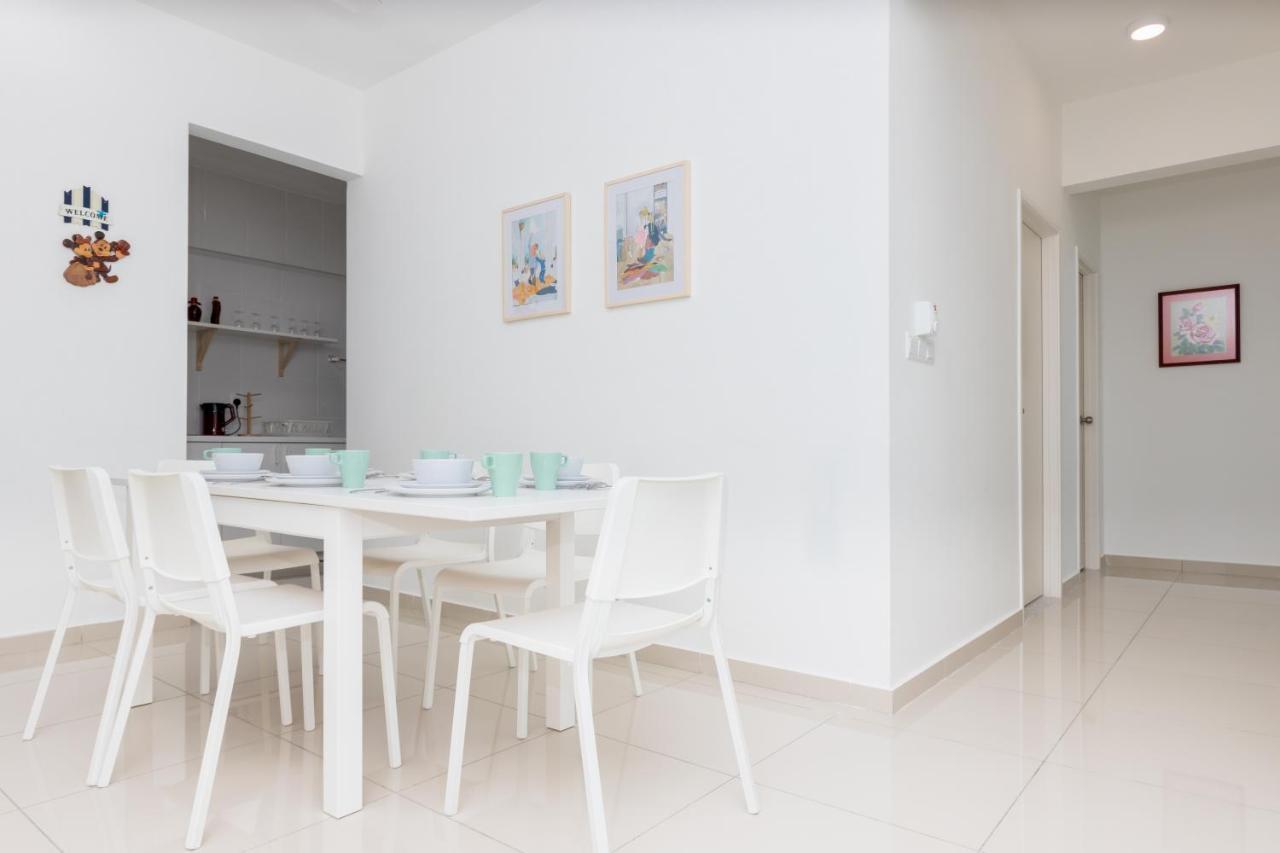 White Lagom Scandinavian House, By Sanguine Apartamento Tanjung Tokong Exterior foto